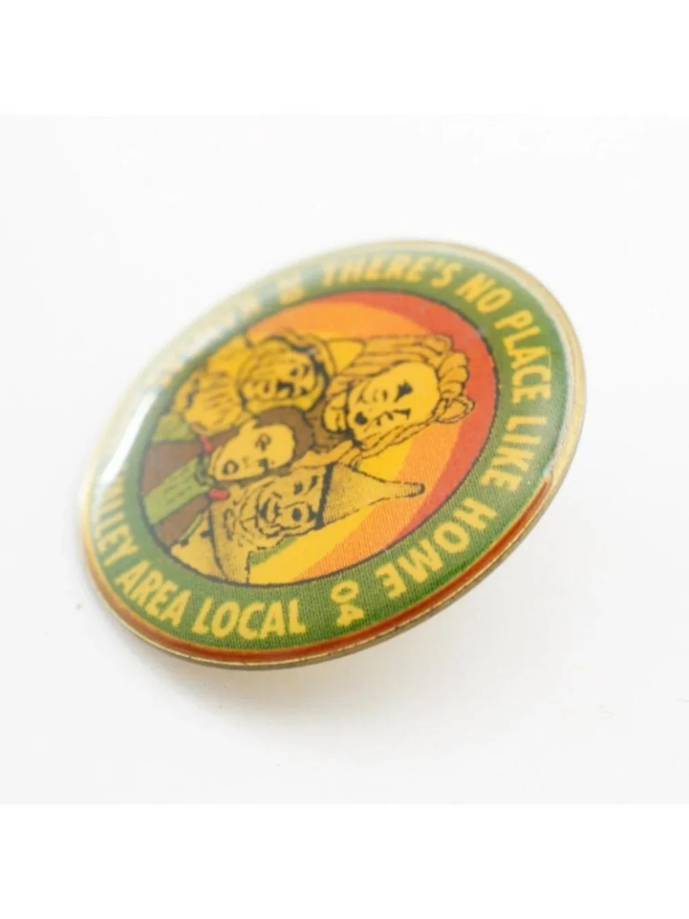 Vintage Wizard of Oz There’s No Place Like Home Kansas Pinback Button Souvenir